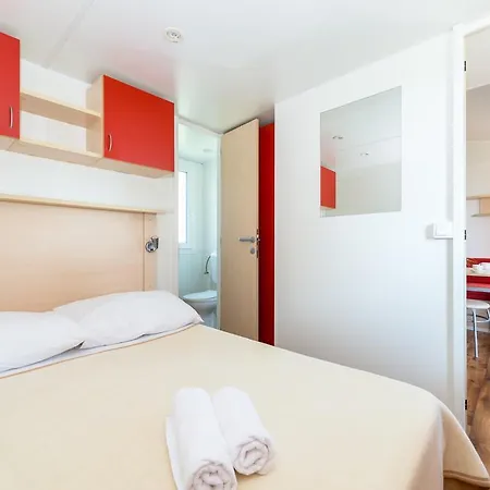 Mobile Homes Plava Laguna منتزه العطل باكوشتاني