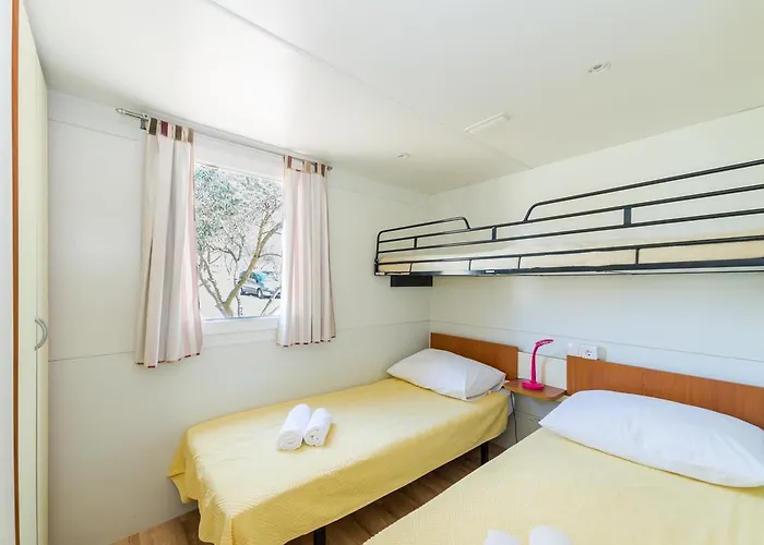 홀리데이파크 Mobile Homes Plava Laguna *