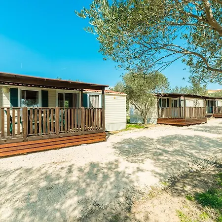 Mobile Homes Plava Laguna Holiday park *