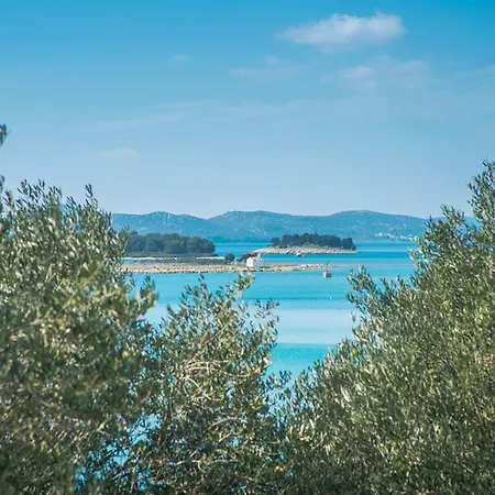 Mobile Homes Plava Laguna ホリデーパーク Pakoštane